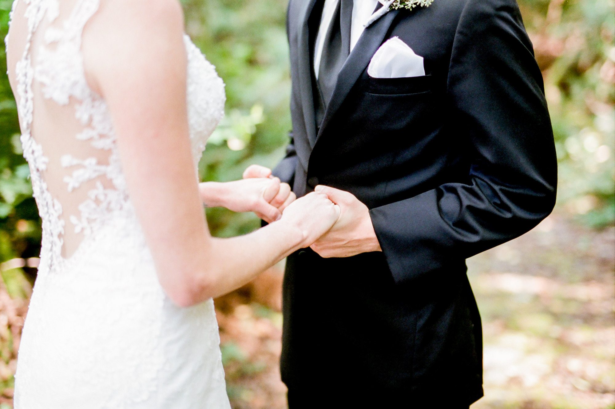 Katherine and Grame see each other for the first time at KIngston House, a wedding venue in Kingston, WA.