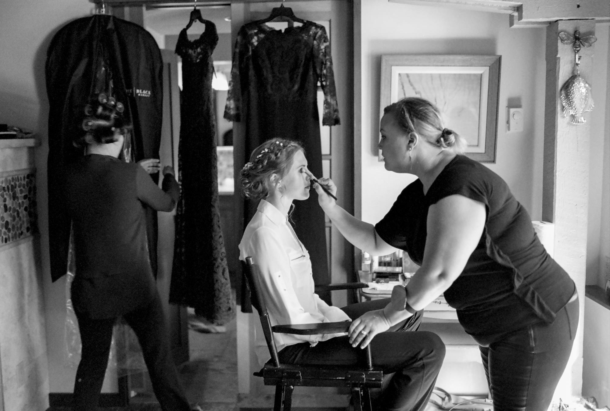 Katherine getting ready for her wedding at Kingston House, WA. September 2016.