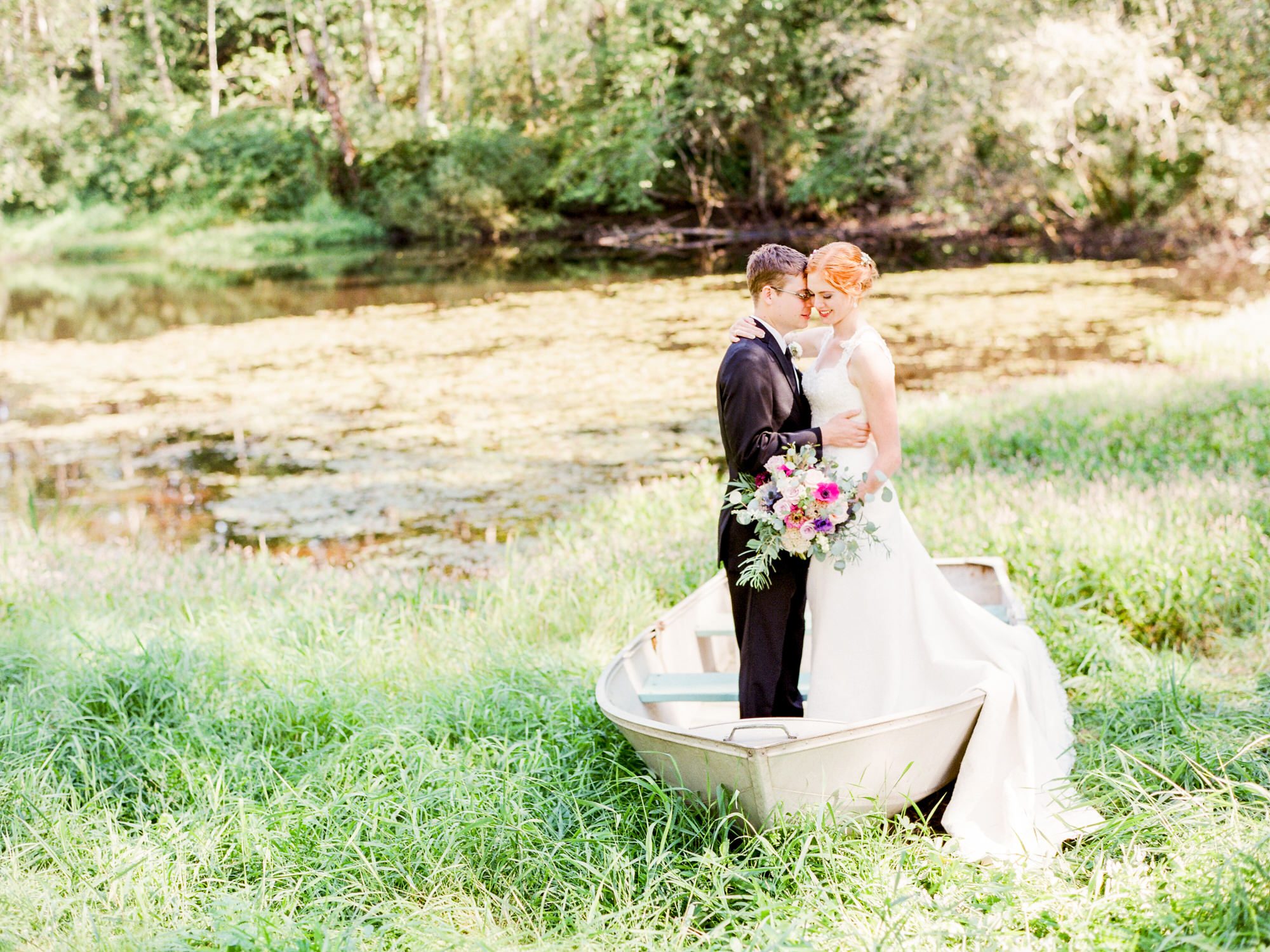 Katherine and Graeme having their professional wedding portraits taken at Kingston House, a wedding venue in Kingston, WA. September 2016.