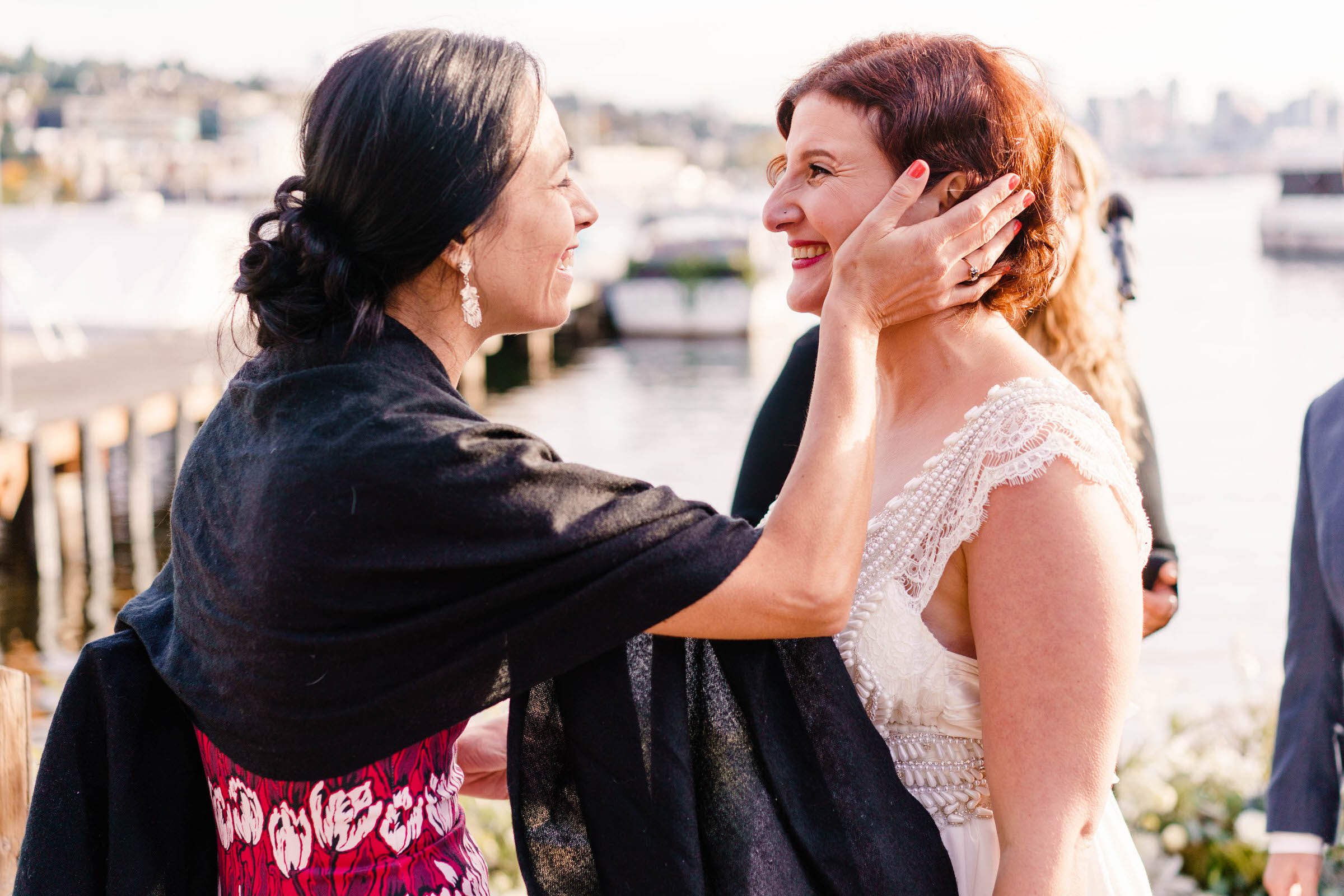 Modern and Chic Westward Seattle Wedding 2018 with Best Seattle Wedding Photographer Jennifer Tai (35)