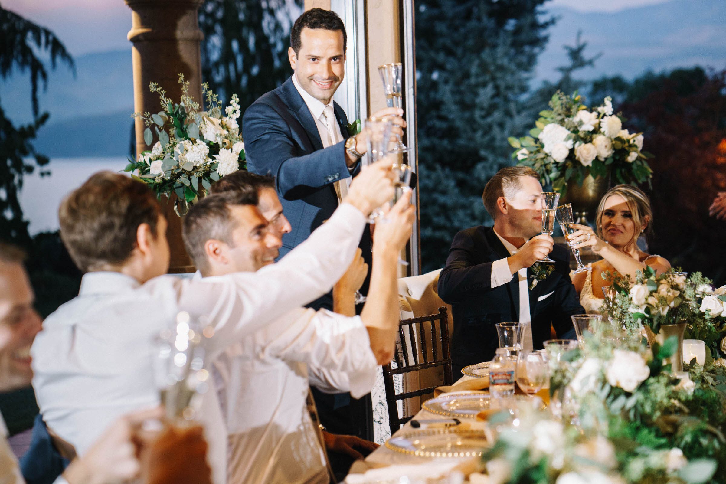 Romantic Tsillan Cellars Summer Wedding (19)