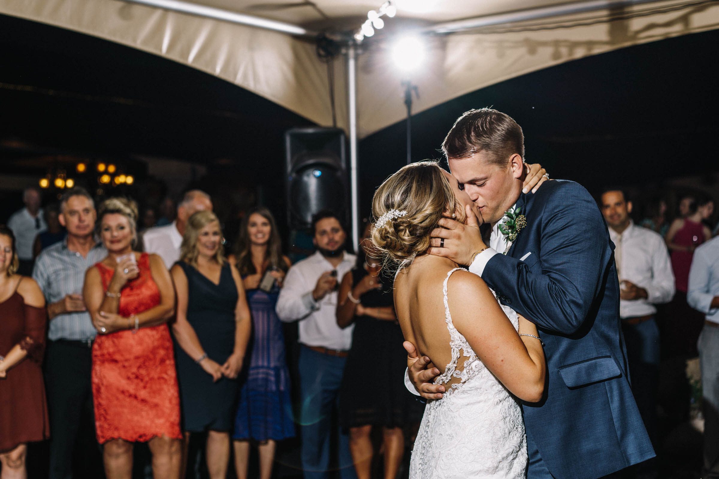 Romantic Tsillan Cellars Summer Wedding (16)