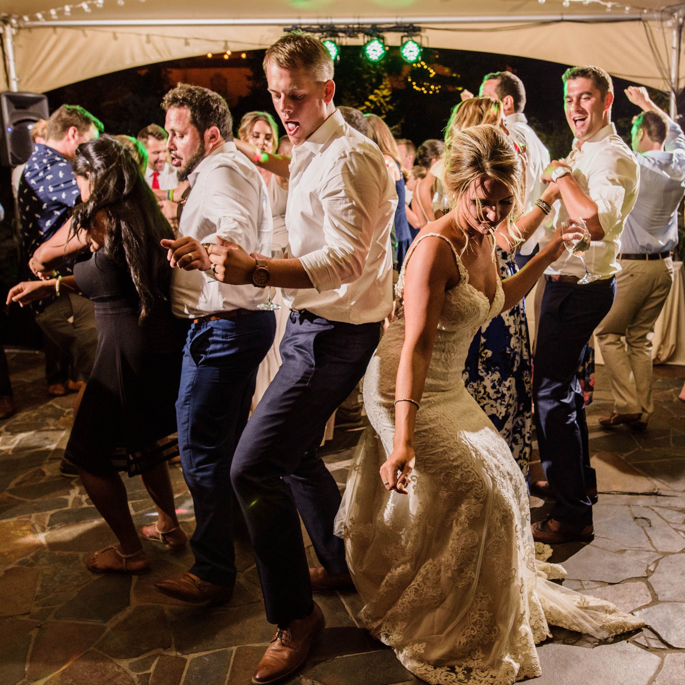 Romantic Tsillan Cellars Summer Wedding (3)