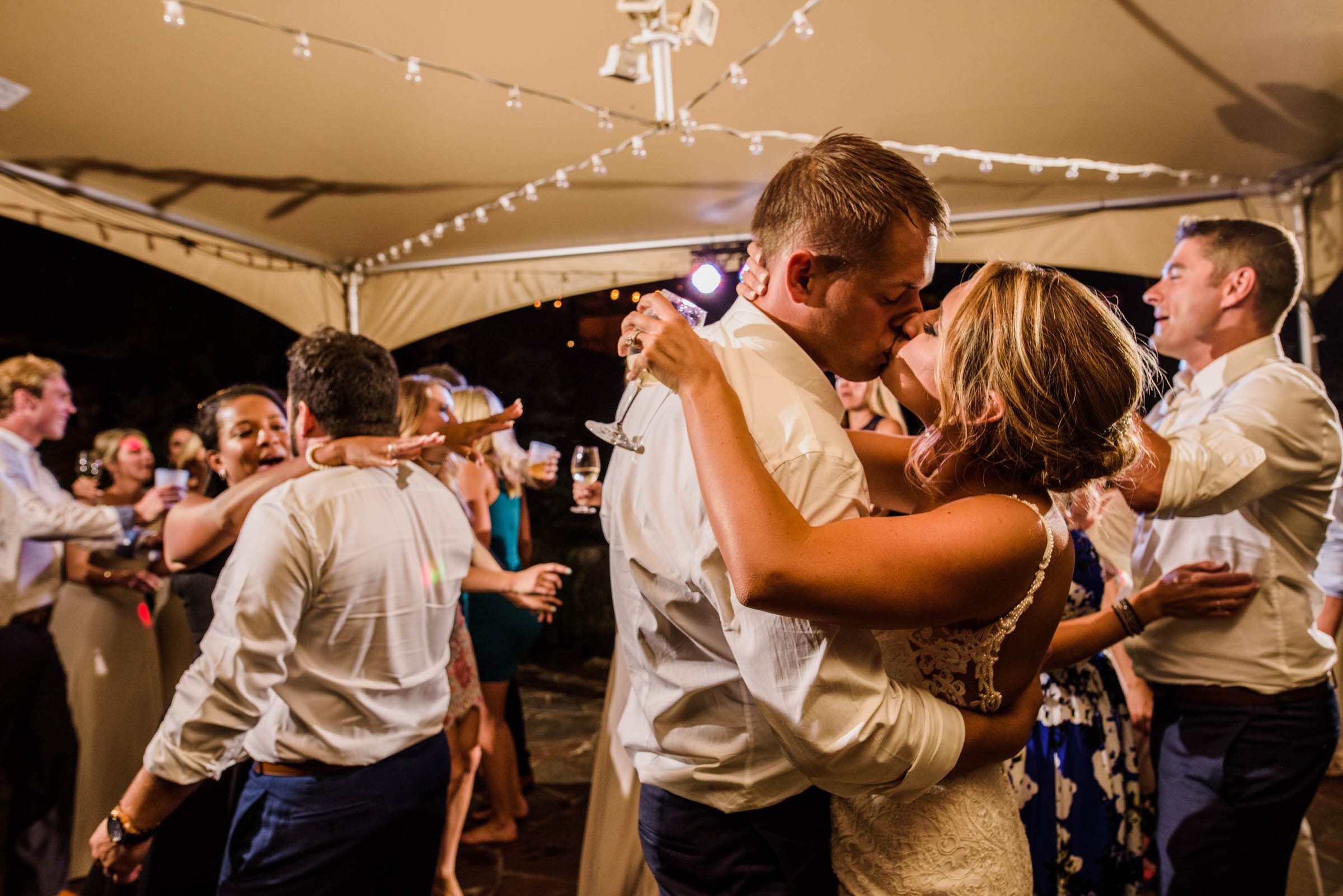 Romantic Tsillan Cellars Summer Wedding (2)