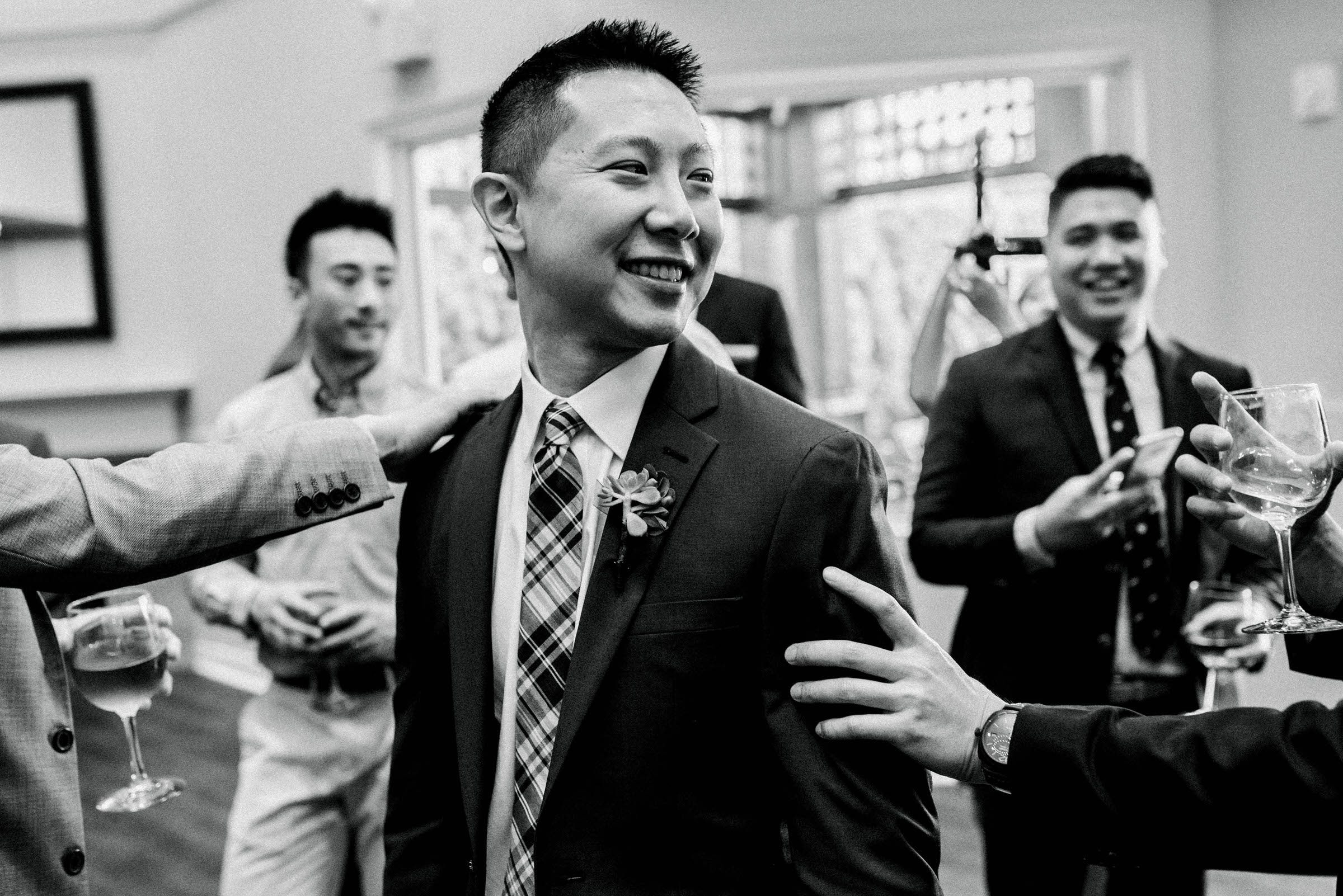 Columbia Winery Woodinville wedding Robert and Wilson (27)