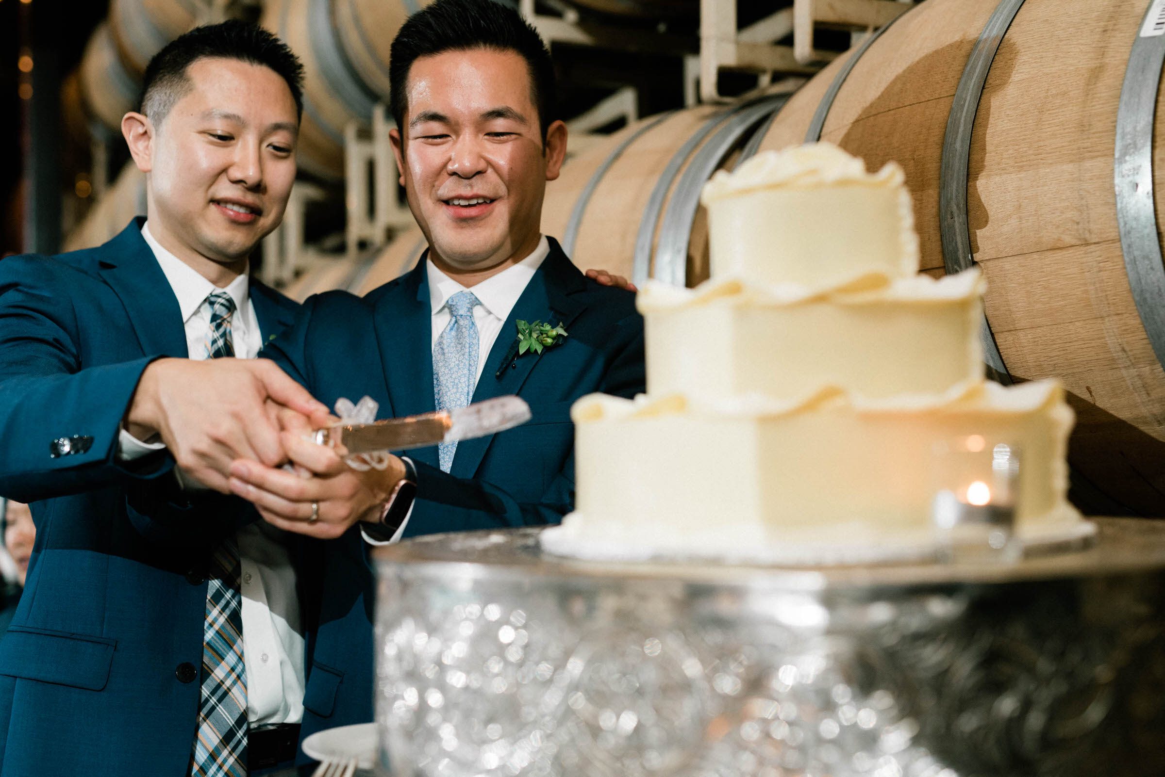 Columbia Winery Woodinville wedding Robert and Wilson (11)