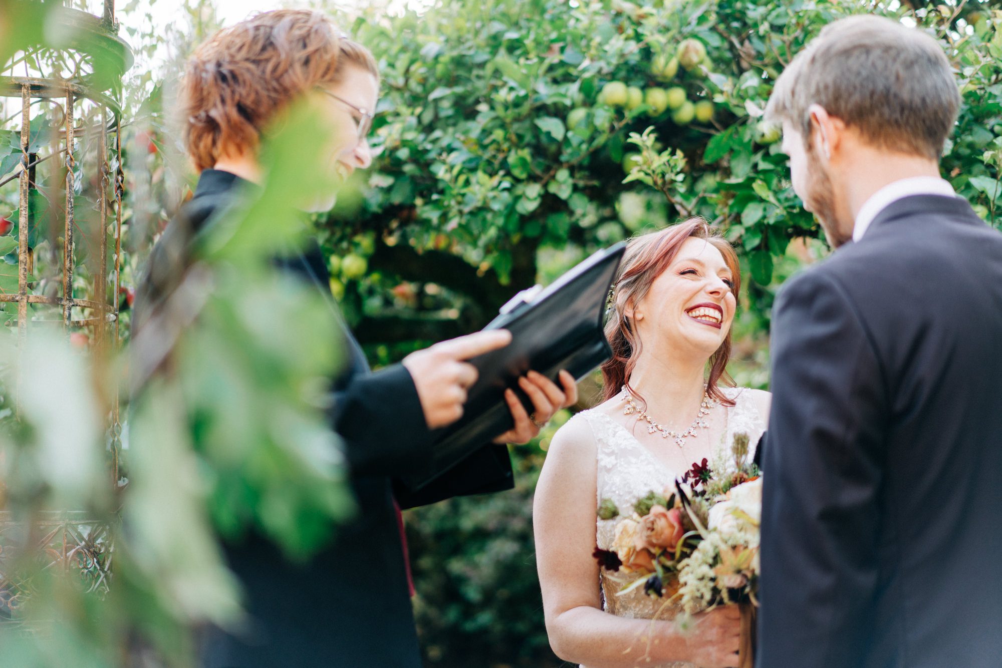 Seattle wedding photographers: Fall Wedding at Bella Luna Farms (40)