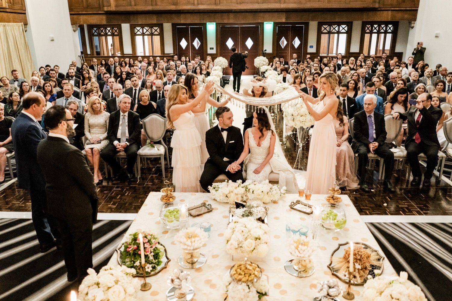 Weddings more than 150 people: Yes, you need to hire a second photographer!