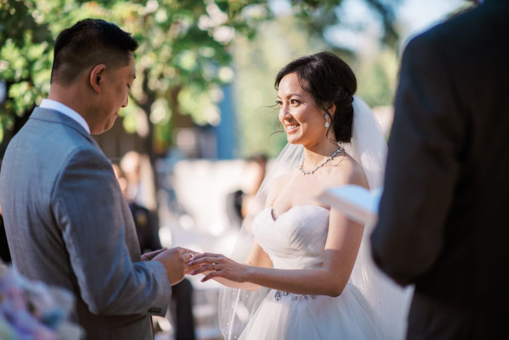 Seattle wedding photographers at Novelty-Hill Januik