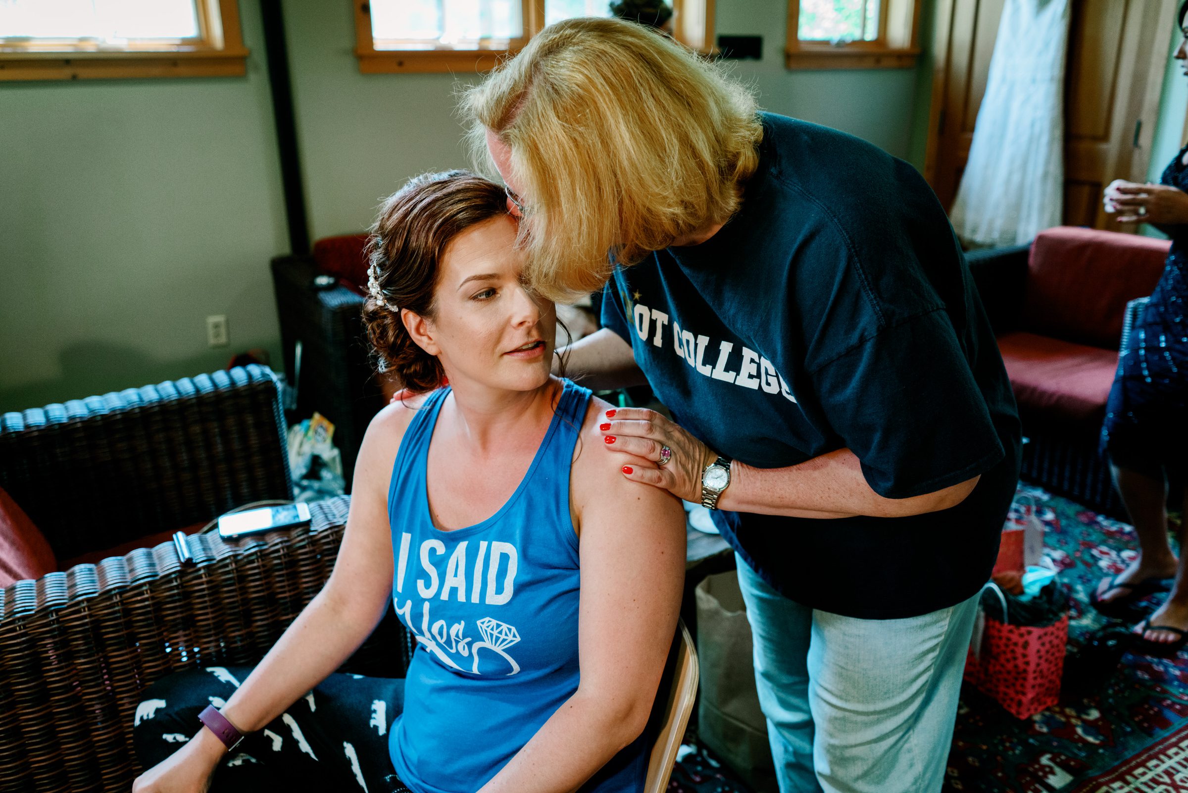 Sleeping Lady Resort weddings: Bride squad getting ready