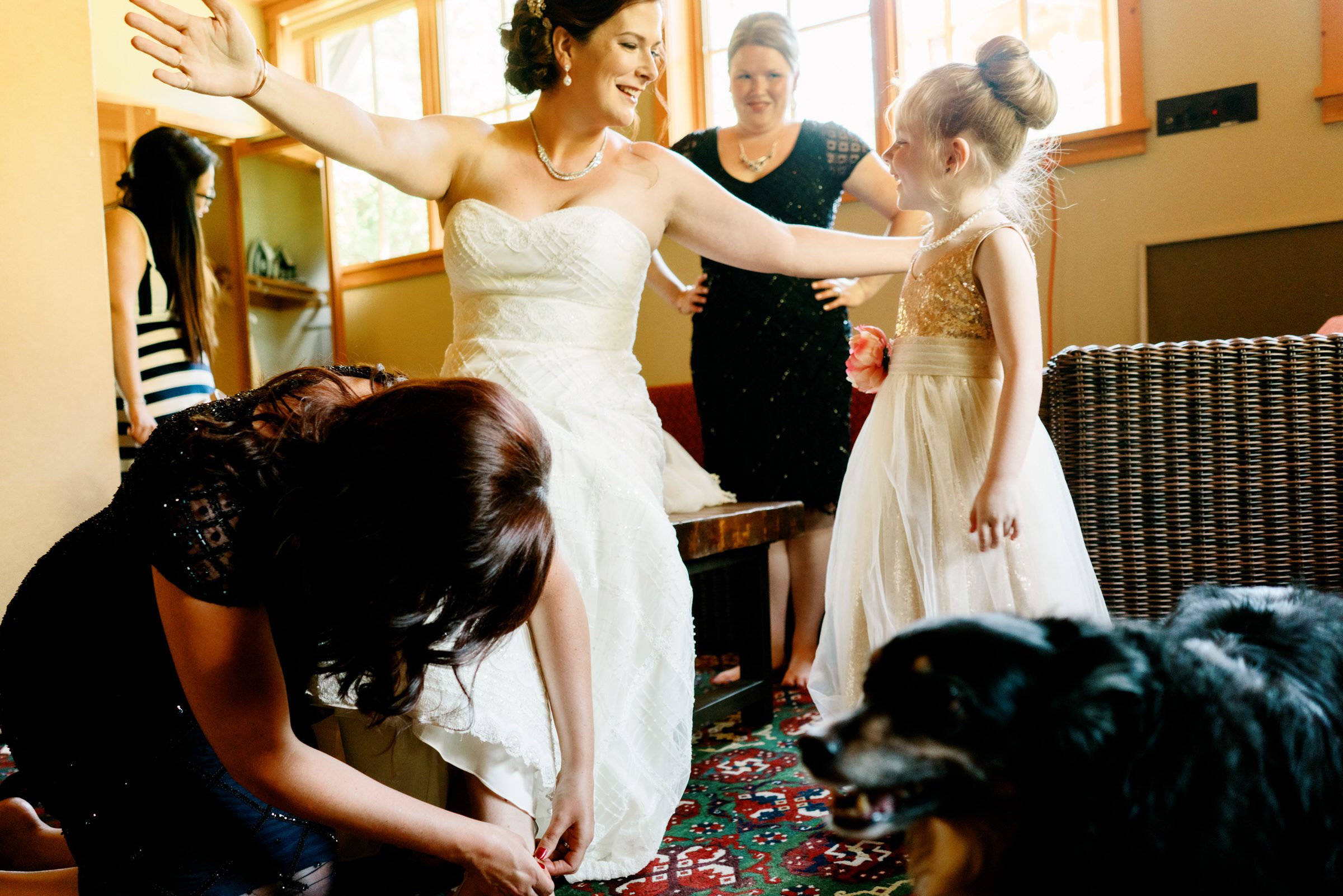 Sleeping Lady Resort weddings: Bride squad getting ready