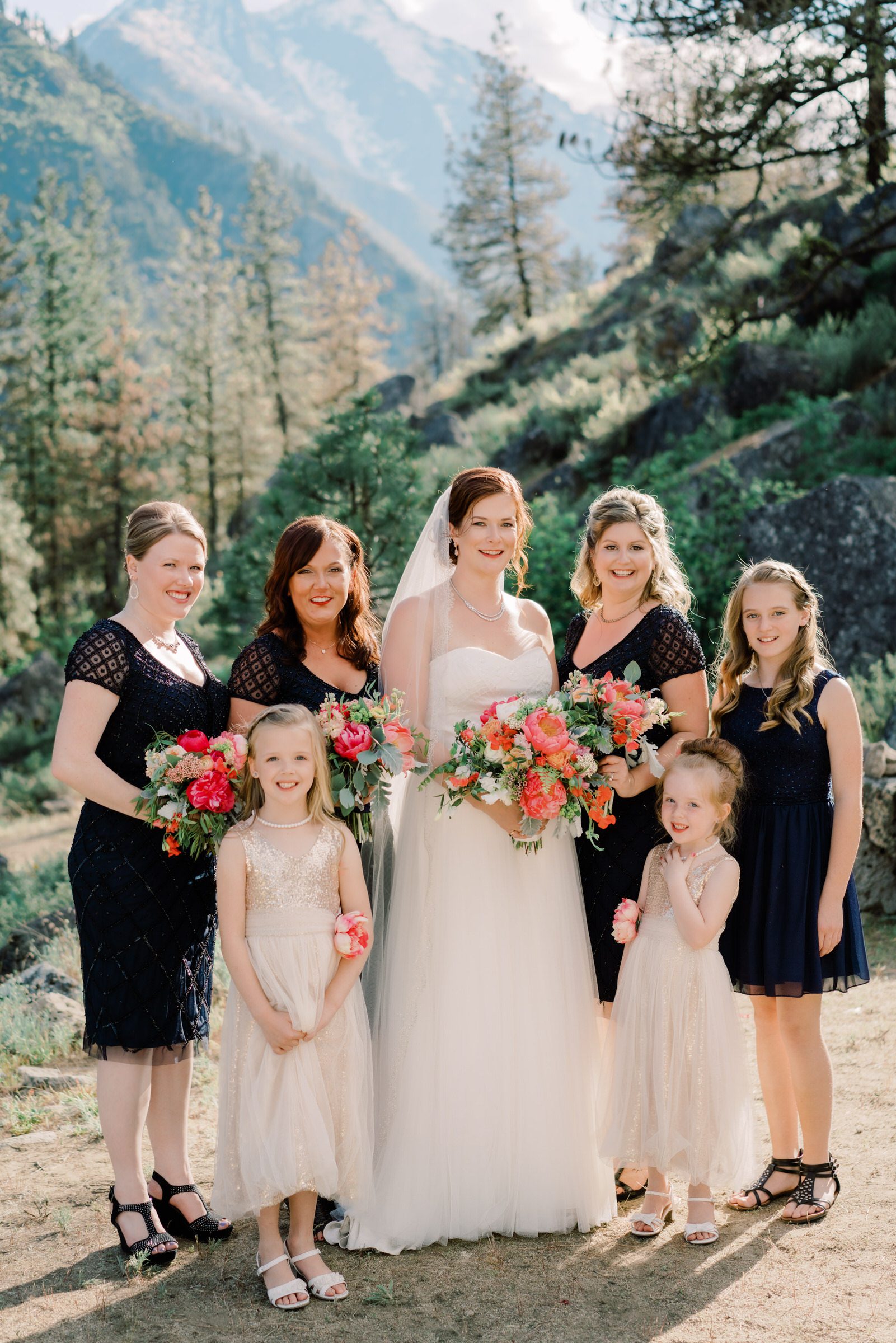 Leavenworth wedding photographer: Kristen and Russ wedding party portraits