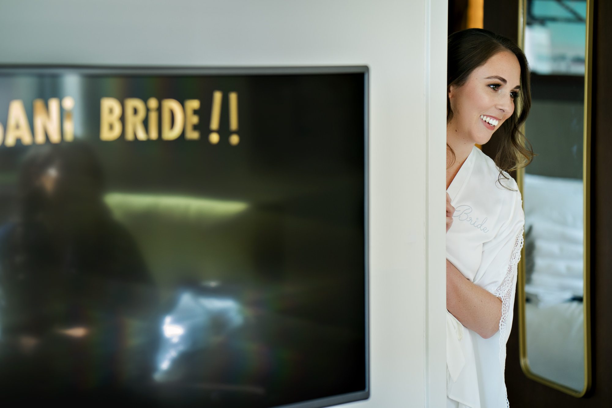 Bride Lauren getting ready with her friends at the Hyatt in Seattle