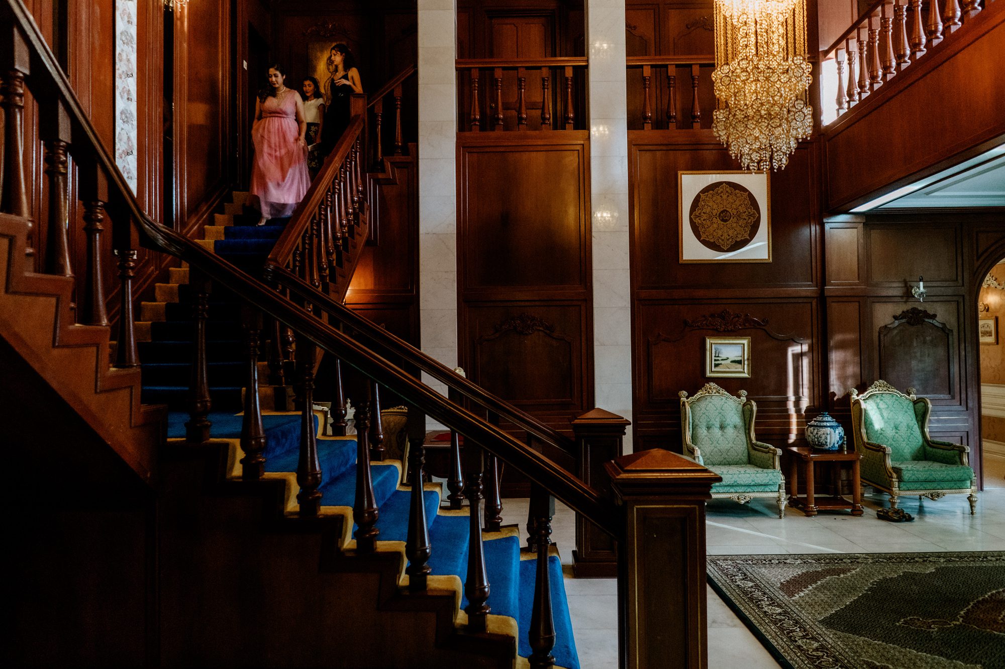 Nadira and her bridesmaids get going to the wedding ceremony