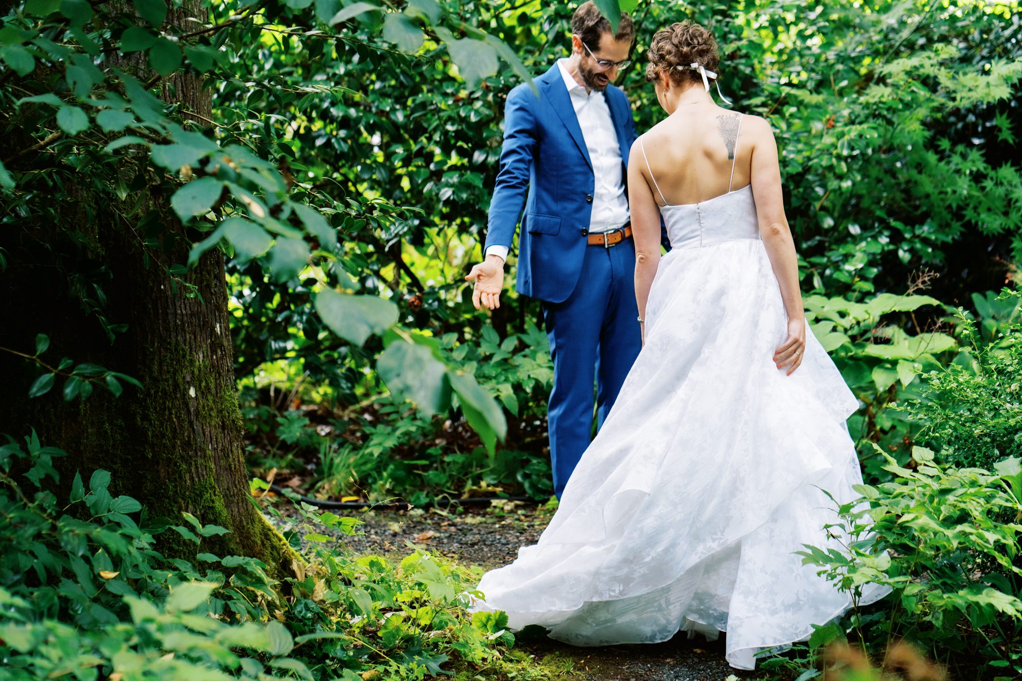 Dunn Gardens Wedding: Amy and Scott's First Look Dunn Gardens Wedding: Amy and Scott's First Look