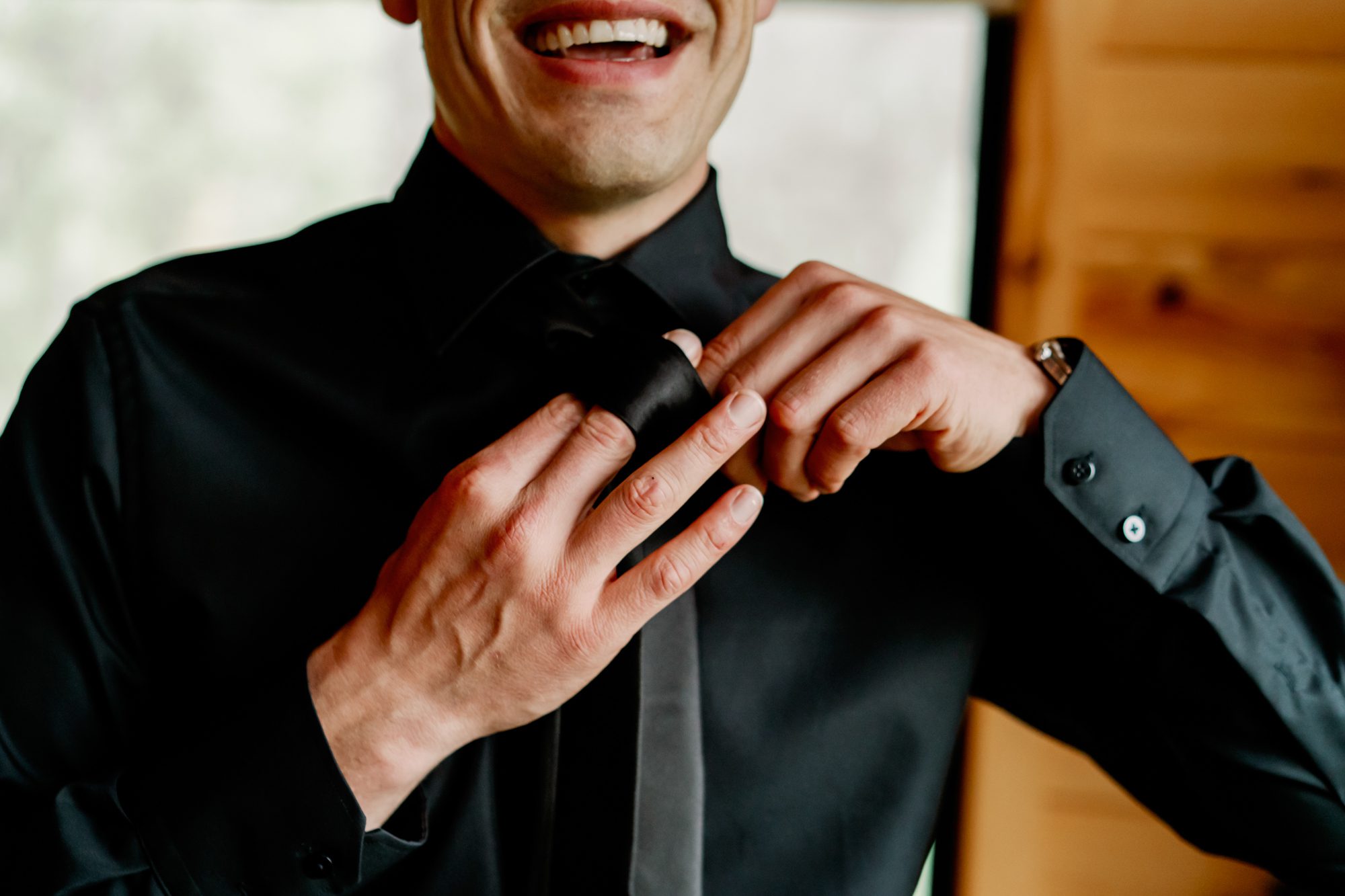 Mountain Springs Lodge weddings: Fletcher gets ready