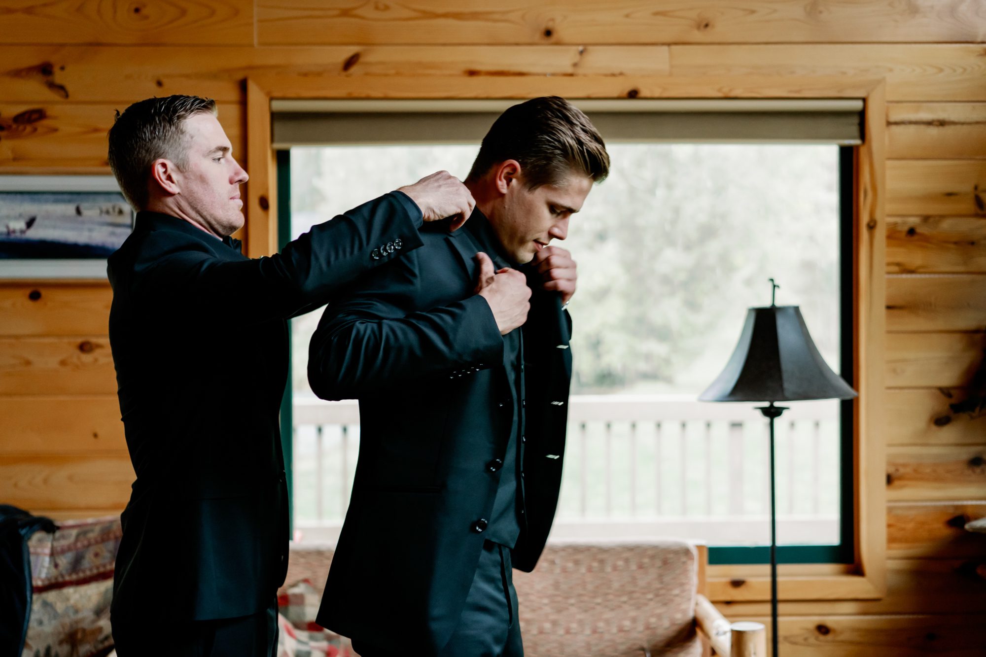 Mountain Springs Lodge weddings: Fletcher gets ready