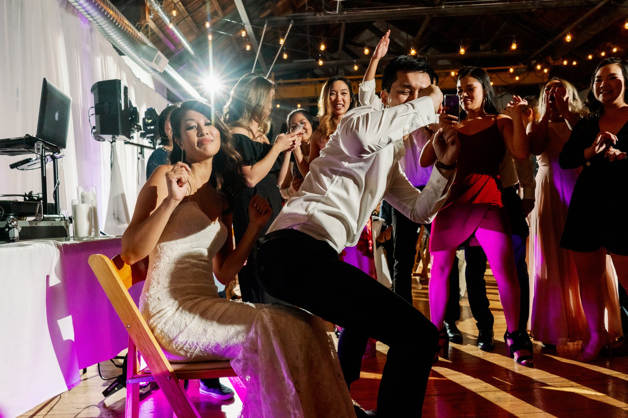 The Metropolist Seattle wedding photographer: Lynda and John party!