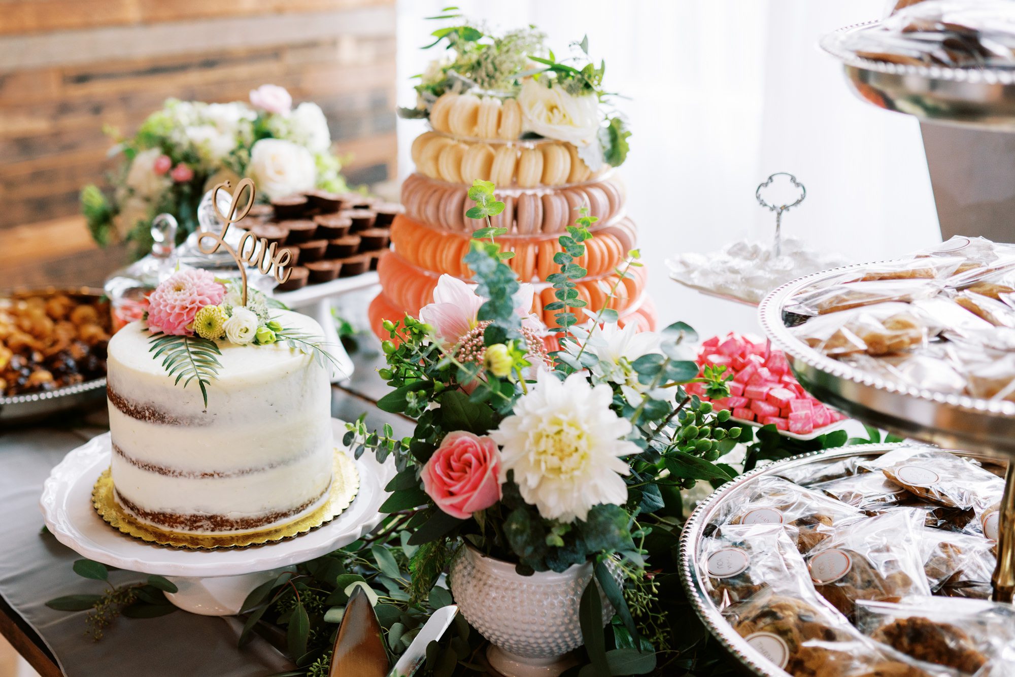 The Metropolist Seattle Weddings: Atil Design
