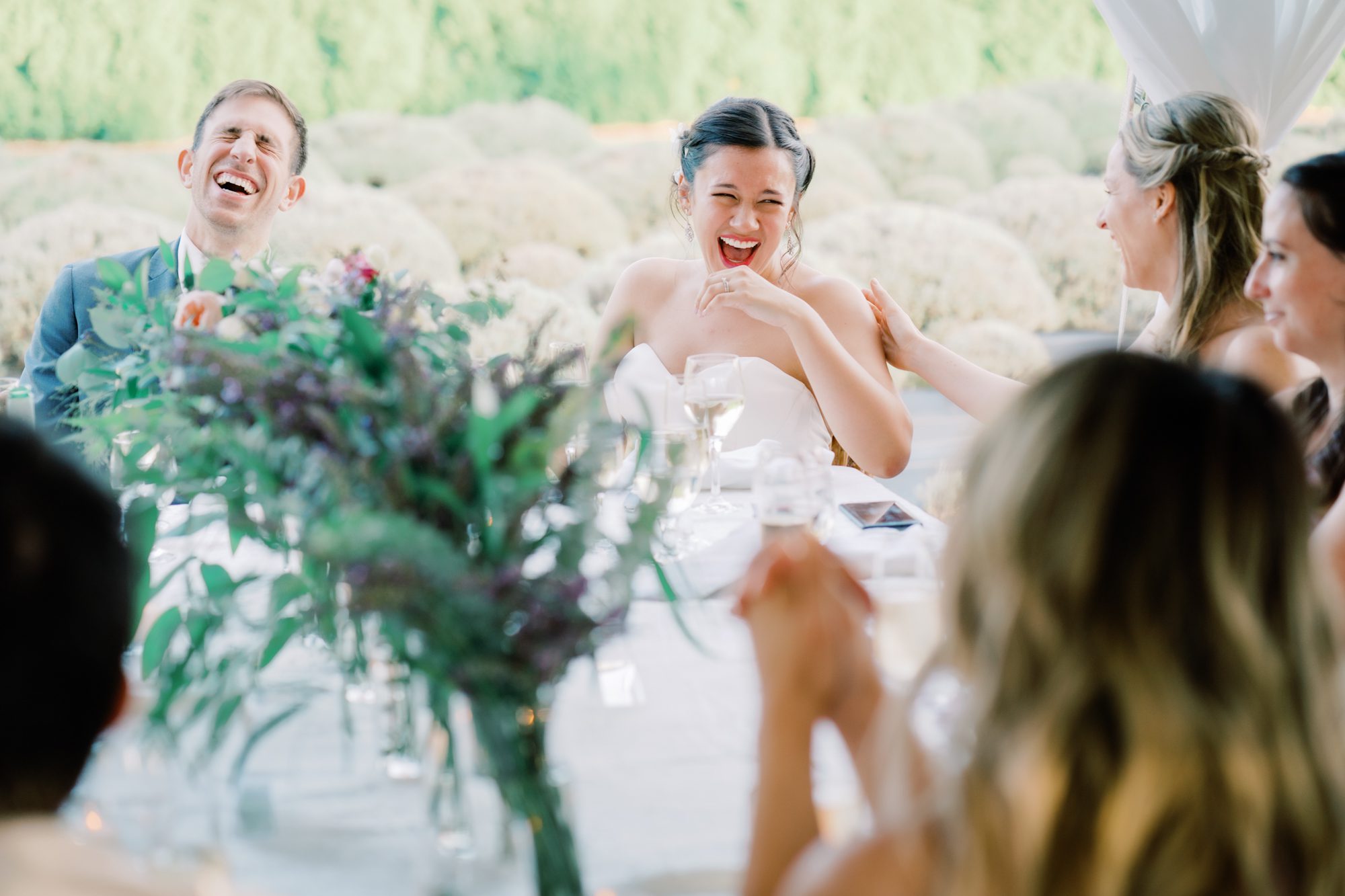 Seattle documentary wedding photographer: Jenn Tai Seattle documentary wedding photographer: Jenn Tai