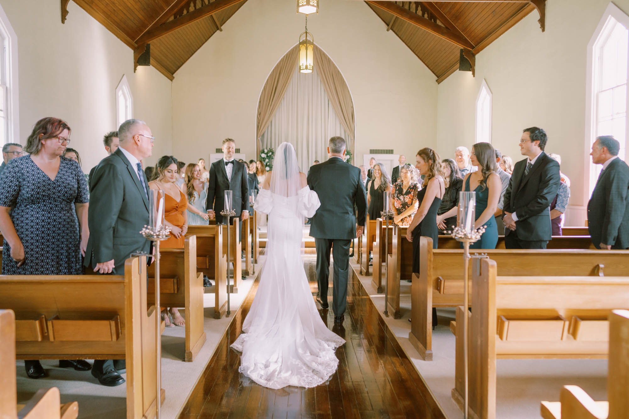 Alexa and Peter's wedding ceremony at Belle Chapel, Snohomish WA