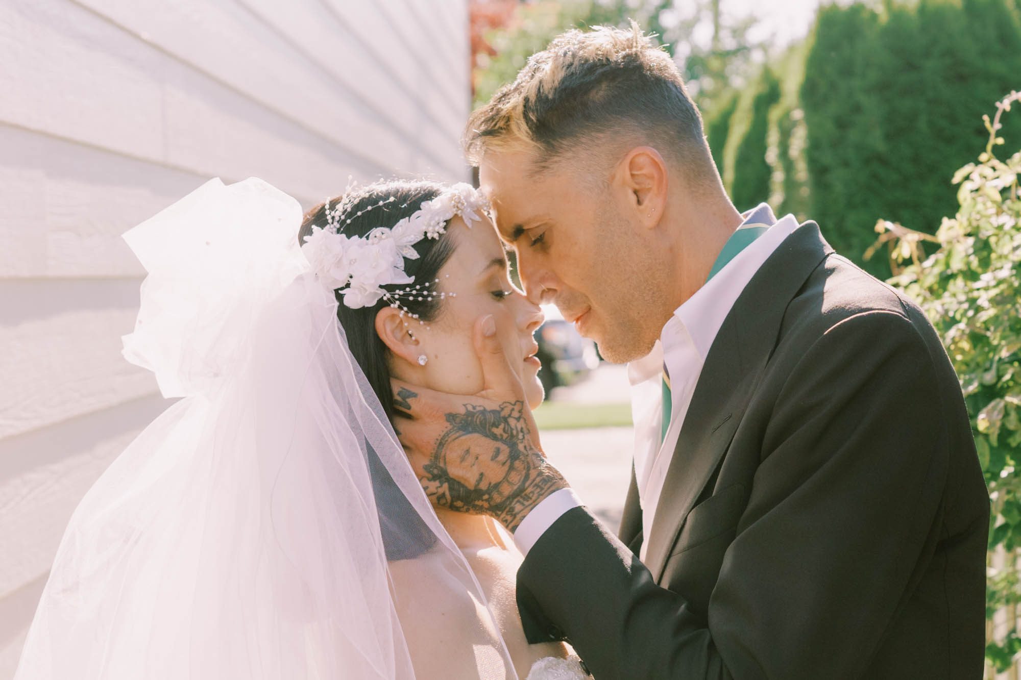 Alexa and Peter's wedding portraits by Belle Chapel at Snohomish, WA