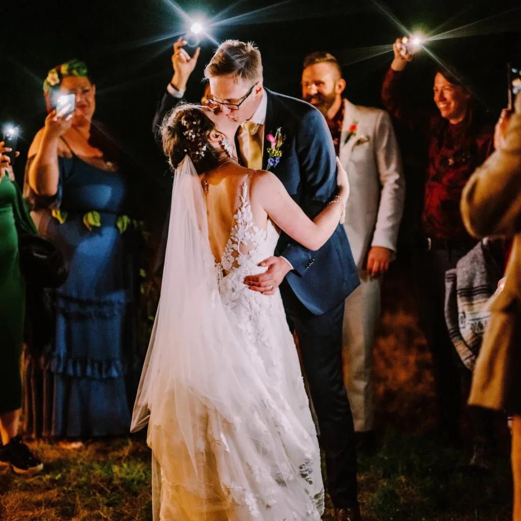 seattle-backyard-garden-wedding-annika-and-sean-reception-04974-1sq