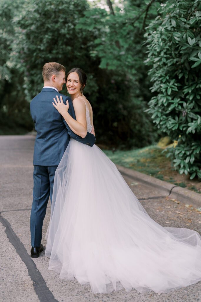 Bride and groom portraits at Admiral's House wedding venue by Seattle Wedding Photographer JENN TAI